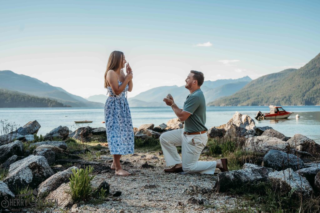 man proposes on knee on Sunshine Coast BC