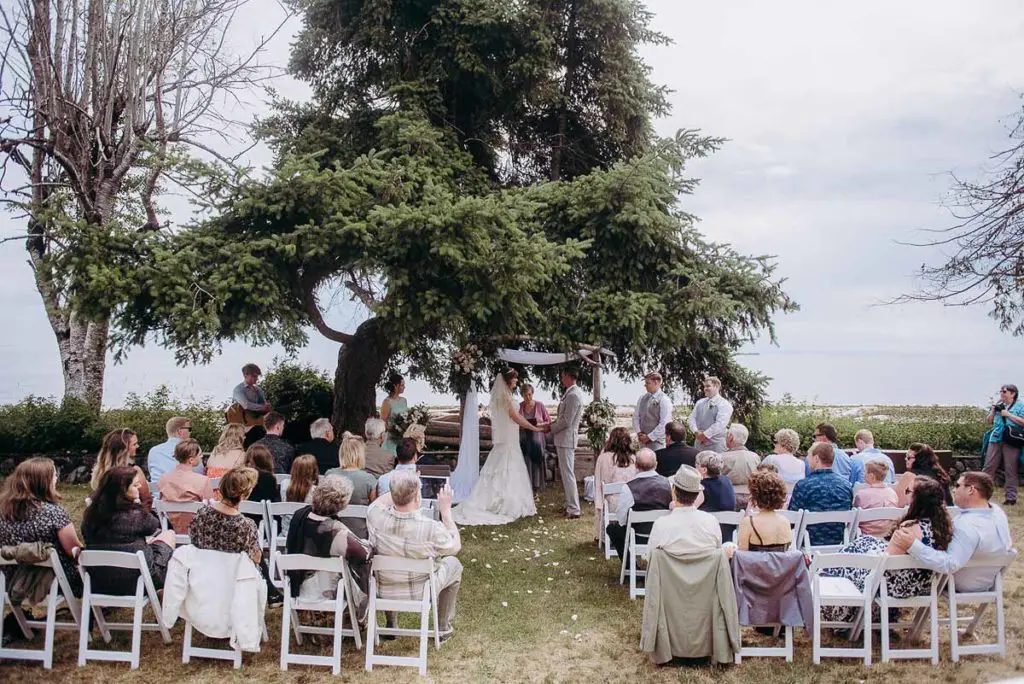 Couple getting married at Sunshine Coast BC Chaster House Gibsons BC